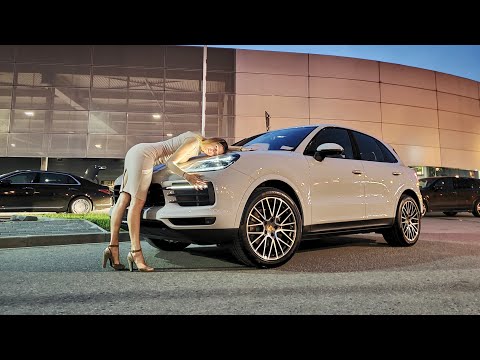 Видео: Купили новый Porsche Cayenne за 7 млн руб. Первые проблемы. Лиса рулит