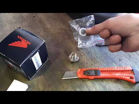 Видео: Honda cbr1100xx.Обслуживание.Сколько стоит?