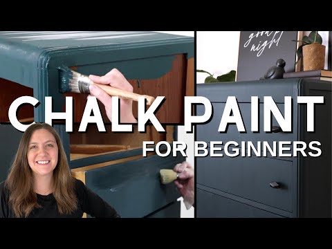 Видео: Как покрасить мебель мелом | С помощью меловой краски и воска + ЛУЧШИЕ советы и рекомендации