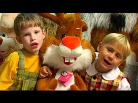 Видео: «Винни-Пух» - солисты ДМЦ «Волшебный микрофон»