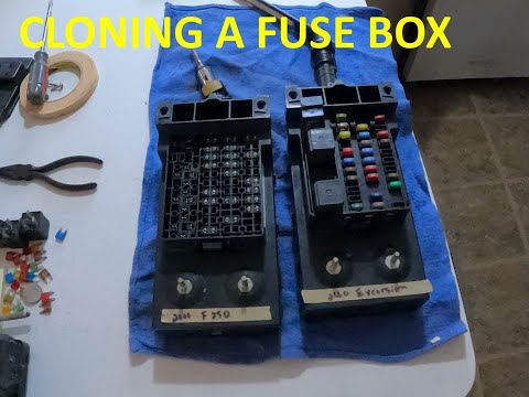 Видео: Устранение неисправностей блока предохранителей 2000 F-250 7.3 Power Stroke.