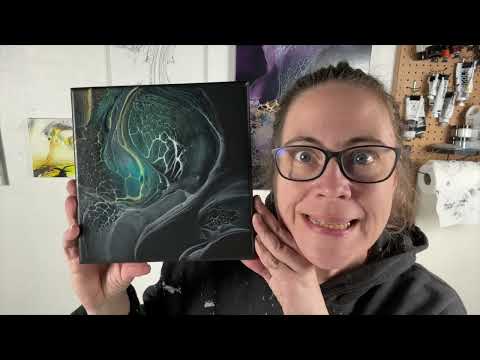 Видео: Сравнение двух картин в стиле флюид-арт с поддельной и тонированной подушкой, одинаковые цвета в ...