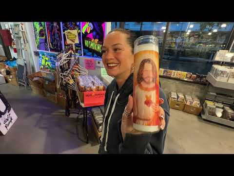 Видео: Распаковка проигрывателя. Огромный магазин виниловых пластинок Amoeba в Лос-Анджелесе.