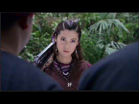 Видео: Десятки гангстеров преследуют девушку-охотницу, но девушка - мастер кунг-фу. Они начали пугать.