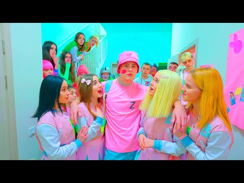 Видео: ДИЈАНИ СТИЖЕ НОВИ ГЛАМУРОЗНИ ДЕЧКО У ШКОЛИ BUNNY! 😍 Дијана није очекивала такве промене од Смајла! 😲