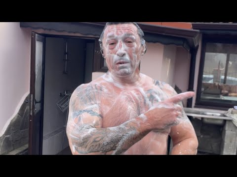 Видео: КЪПАНЕ С ЛЕДЕНА ВОДА