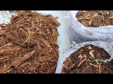 Видео: Делаю почвосостав для внесения в лунки при высадке рассады.