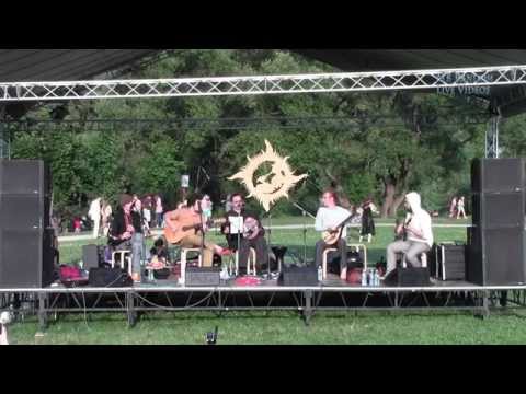 Видео: Mesogios - Folk Live @ Музыка Над Рекой 2014.