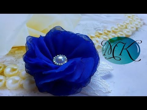 Видео: Шифоновый цветок на заколке, канзаши мк / Chiffon flower hair clip diy/Chiffon flor