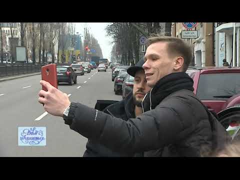 Видео: Monatik сел за руль такси и удивил пассажиров! - Интер