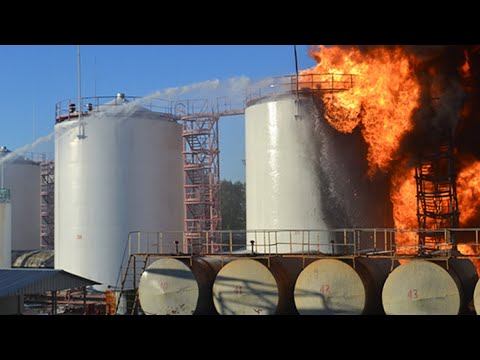 Видео: Расследование аварии: пожар на нефтебазе БРСМ-Нафта в июне 2015