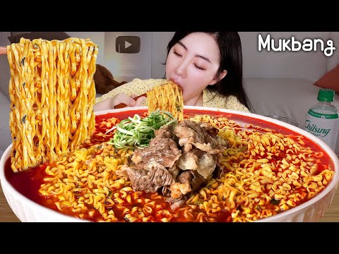 Видео: Супер острый говядины румен🔥🔥super spicy beef buldak samyang noodlesㅣASMR MUKBANGㅣEATING SOUND!