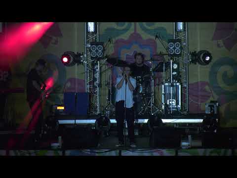 Видео: Камин (Lyrics) Jony  Концерт  в Набережных Челнах / -