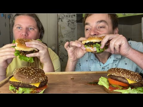 Видео: мукбанг/САМЫЕ ВКУСНЫЕ ГАМБУРГЕРЫ Воронежа 😋#мукбанг