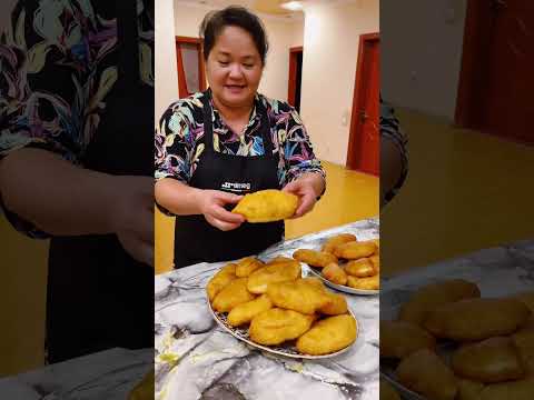 Видео: Жареные пирожки с картошкой. Идеальный рецепт универсального теста.