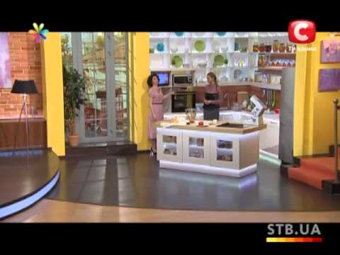 Видео: Морковно яблочный торт из геркулеса с кремом - Все буде добре - Выпуск 189 - 27.05.2013