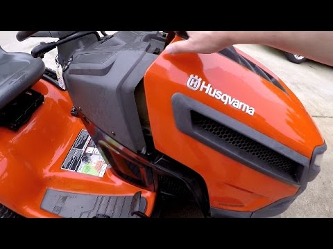 Видео: Замена масла в Husqvarna YTH22V46 — как заменить масло в вашем садовом тракторе