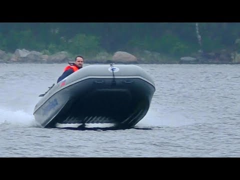 Видео: Катаемся в Лосево на крутых лодках Ротан
