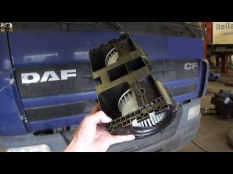 Видео: Снятие салонного моторчика DAF CF Blower fan motor removal