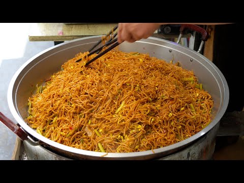 Видео: Оказывается, тушеная лапша такая вкусная на улице в Китае.