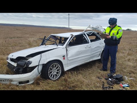 Видео: Бухой пацан на "четырке" кувыркнул 2 подружек в кювет и удрал