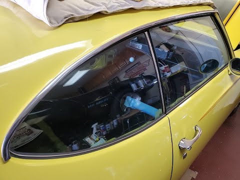 Видео: Установка и регулировка войлока для окон GM A. Реставрация интерьера Rallye 350 2021, часть 3