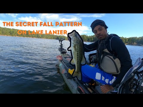 Видео: Секреты осенней рыбалки, которые работают на озере Ланье!