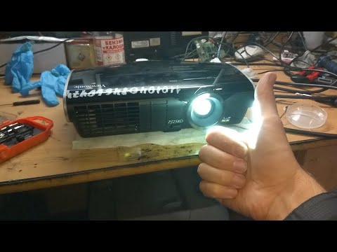 Видео: Ремонт DLP проектора Viewsonic, не включается, запах гари