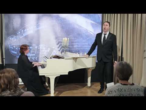 Видео: Романс Римского - Корсакова "Редеет облаков летучая гряда" на стихи А. Пушкина исп. А.Метлов