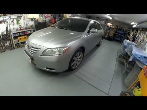 Видео: Чем покрасить бетонные полы в гараже , дёшево и практично?