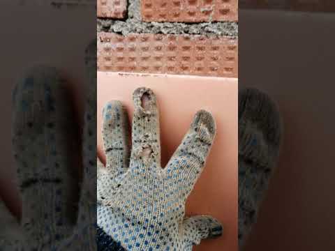 Видео: Утепление полистиролом неровных поверхностей.