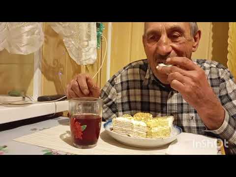 Видео: ДОСИТЬ ХВОРІТИ 🍯 ДІДОВА ПРАЦЯ🤔 СОЛОДОЩІ ДЛЯ НАСТРОЮ 