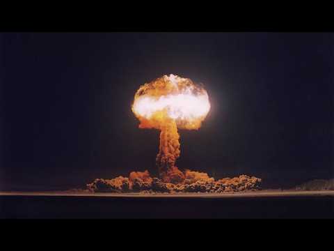 Видео: Ядерный удар по США. Каким будет ответ? Эксперт комментирует разницу между кино и реальностью
