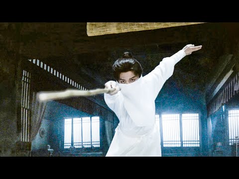 Видео: Молодой мастер появился в белой одежде, и ветвь отразил ядовитого человека!