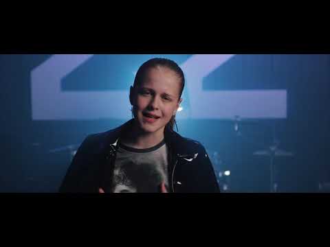 Видео: София Федорова - Звезда по имени Солнце (Виктор Цой cover) Director's cut