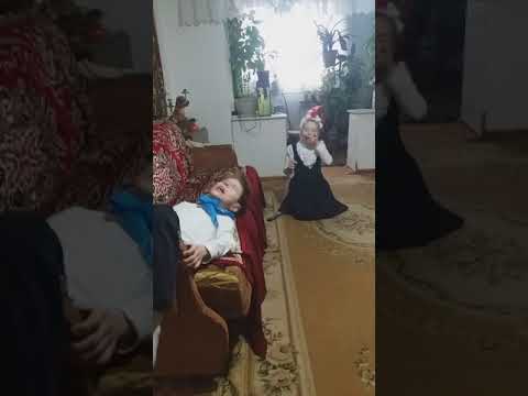 Видео: как мы чихаем ржака  умора просто класс🤣🤣🤣🤣🤣😝😉😎😎😎😶😐🤔🤗🙂