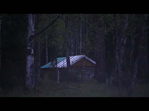 Видео: НОЧЬ В ИЗБЕ.РЫБАЛКА НА ХАРИУСА. ТАЁЖНАЯ РЕЧКА.