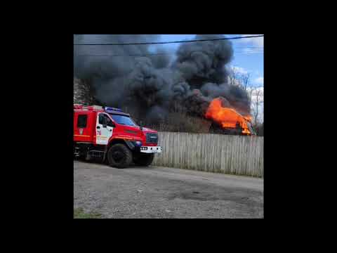 Видео: Продолжаем готовить участок к посадкам.  У соседей беда — сгорел дом.