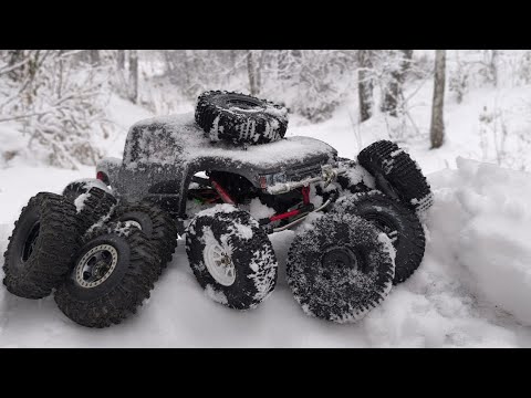 Видео: МАЛЕНЬКИЙ ТЕСТ БОЛЬШОЙ РЕЗИНЫ🛞 #rc #test #tires #радиоуправляемыемодели 
