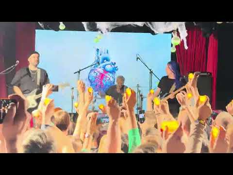 Видео: Другой ветер- Зеркала