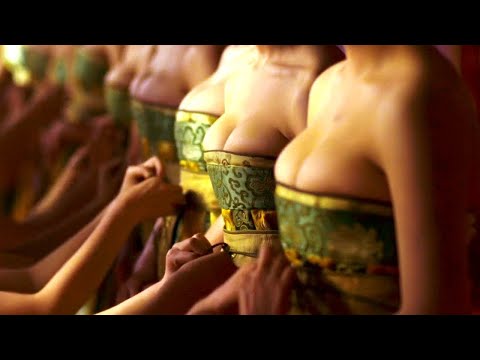 Видео: Принцесса должна соблюдать строгие правила, чтобы жить в королевском дворце