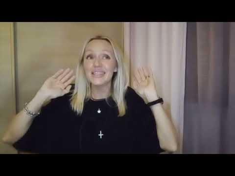 Видео: Итальянки рожают поздно? Почему?