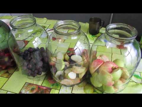 Видео: Варю компоты//яблочное пюре//Готовимся к зиме