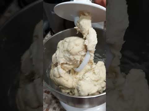 Видео: Замес теста на хлеб в планетарном миксере Kitchen Aid