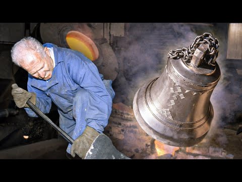 Видео: ЛИТЬЕ КОЛОКОЛЬЧИКОВ в глиняных формах при температуре более 1000 ГРАДУСОВ.
