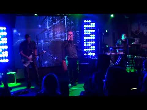 Видео: Технология - Мне не нужна информация @ Мумий Тролль бар. Москва. 11.04.2019