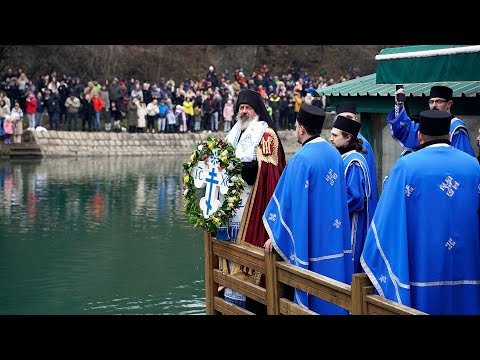 Видео: Богојављенска литија и пливање за Часни крст, 19.01.2025.