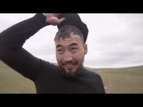 Видео: Хайгуулч хар хүү