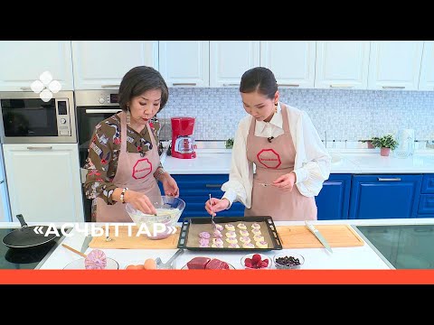 Видео: «Асчыттар» биэриигэ: муода тыйаатырын салайааччыта Полина Ноева (27.01.22)