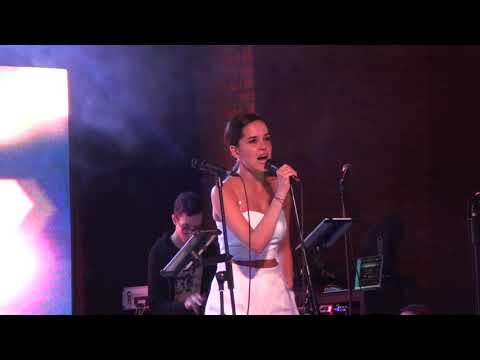 Видео: Эльмира Диваева "Идеальный Мир" (рок-опера "Икар") Клуб "Pravda" 07.03.20